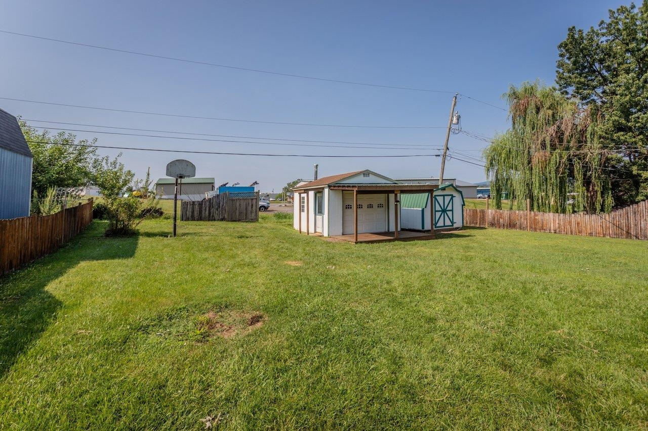 204 FOURTH ST