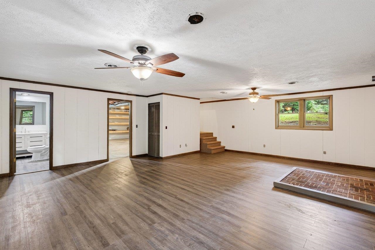 120 RUNKLE CT