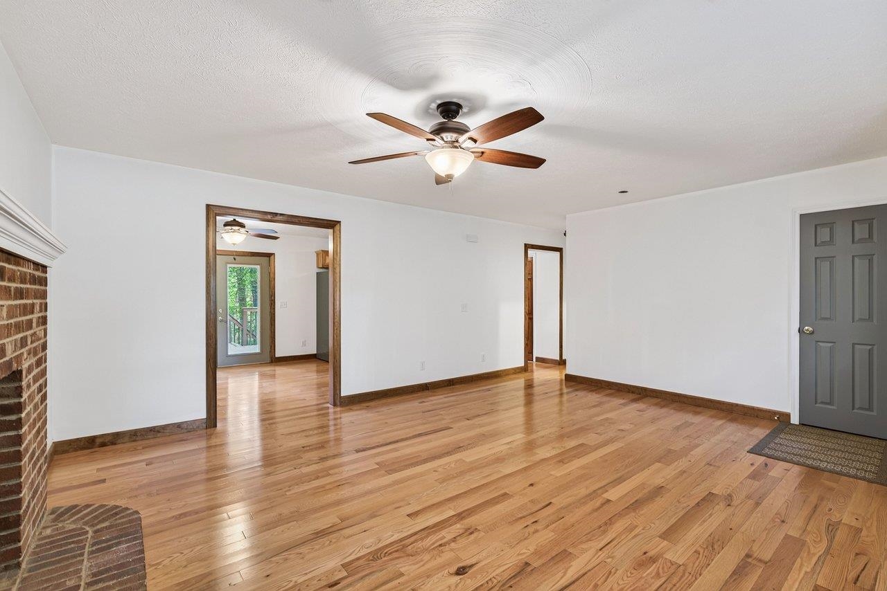 120 RUNKLE CT