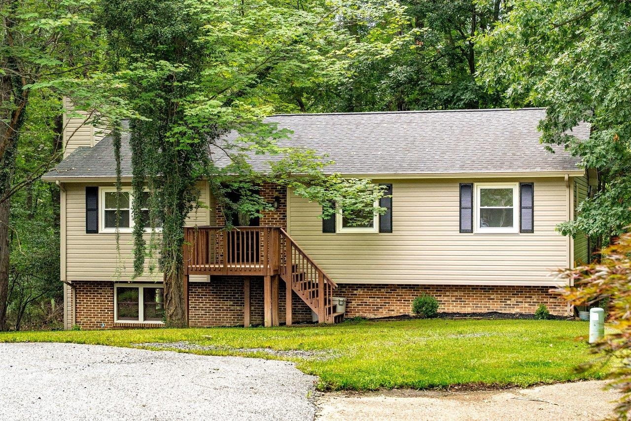120 RUNKLE CT