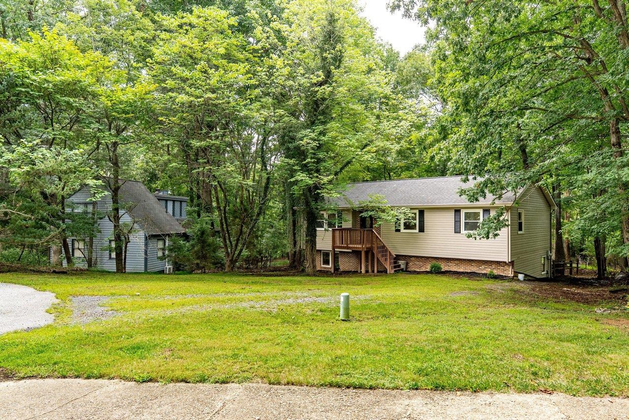 120 RUNKLE CT