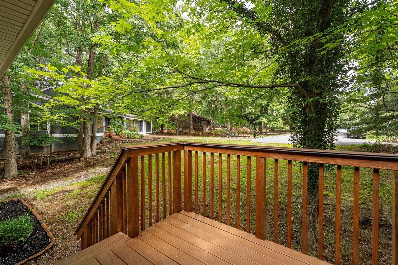 120 RUNKLE CT