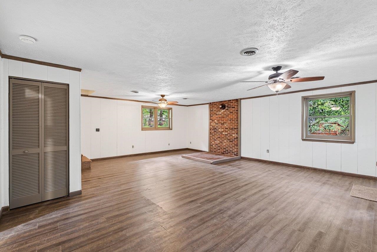 120 RUNKLE CT