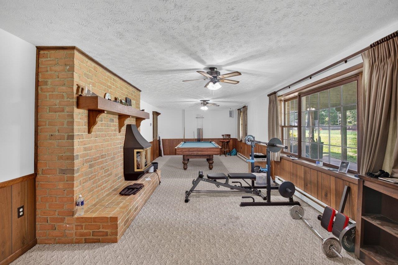207 CIRCLE VIEW RD