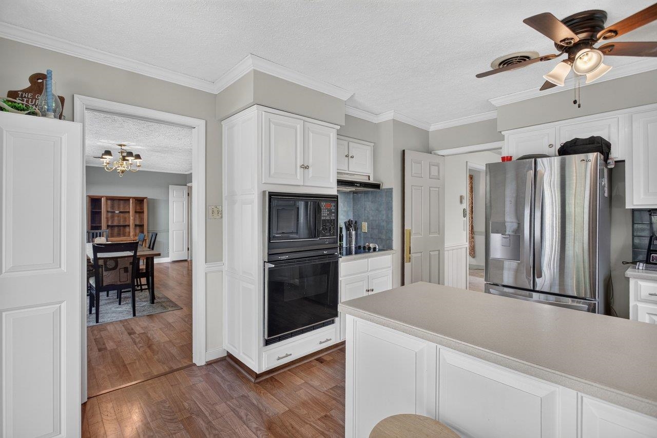 207 CIRCLE VIEW RD