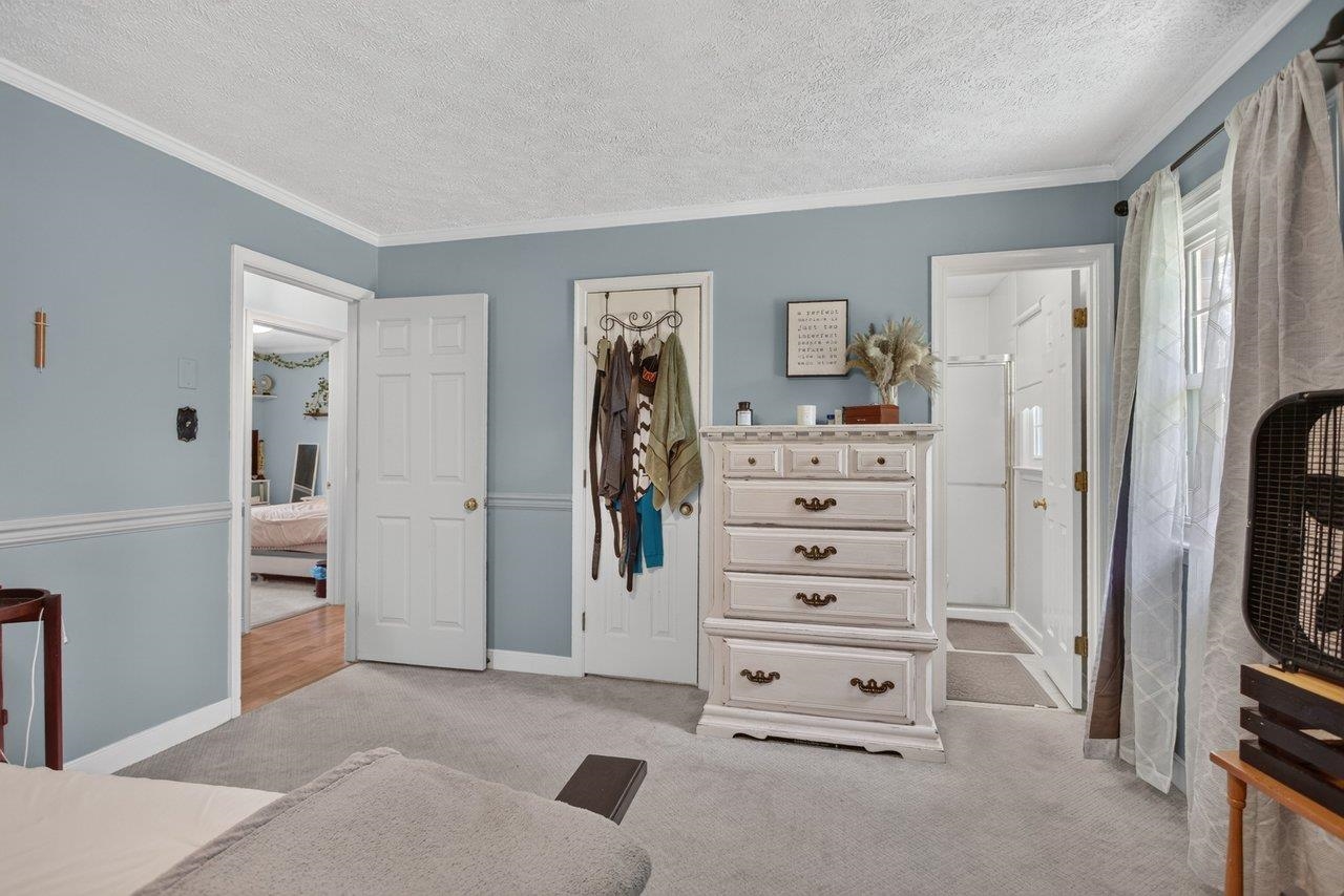 207 CIRCLE VIEW RD