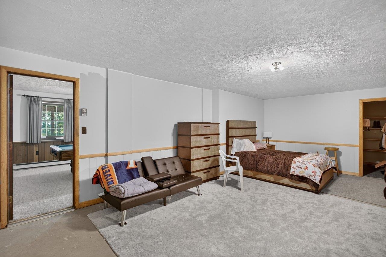 207 CIRCLE VIEW RD