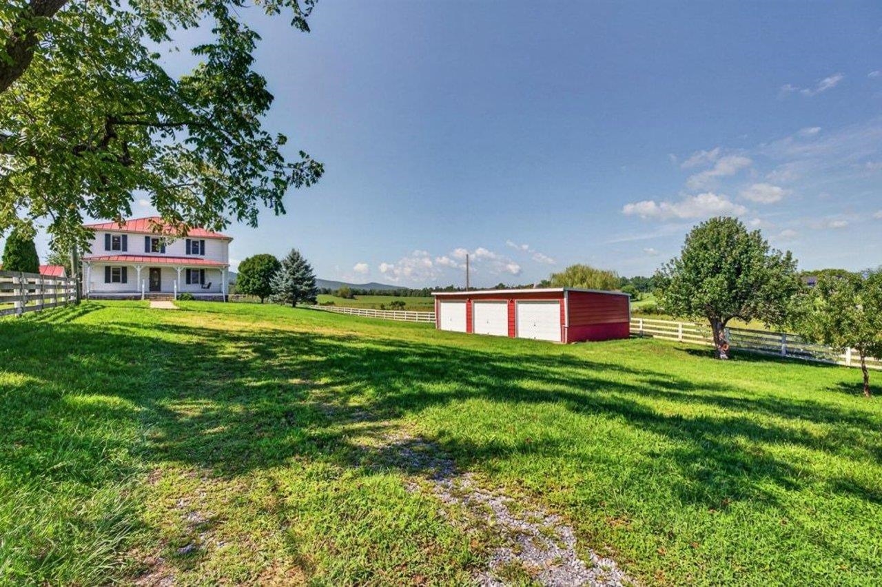 467 VISTA VIEW RD