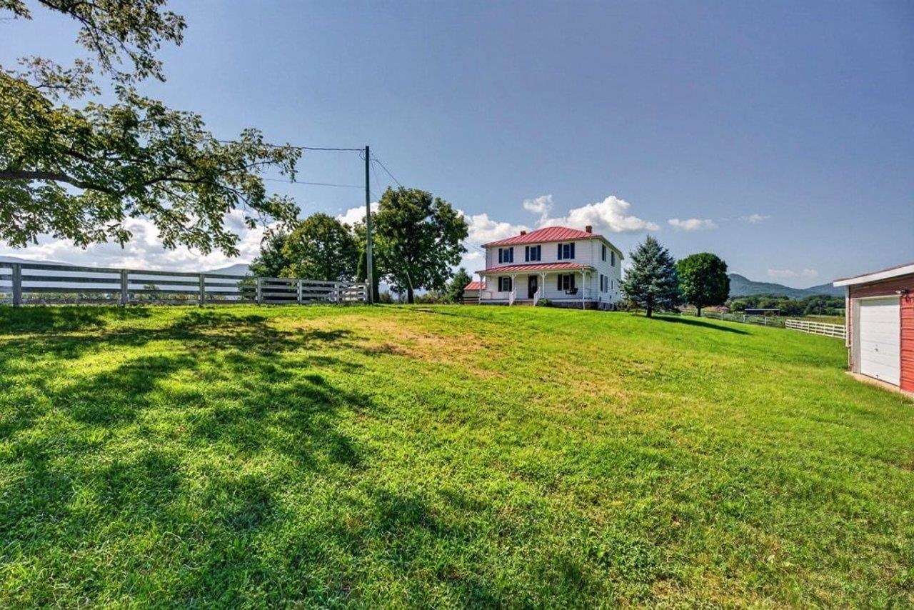 467 VISTA VIEW RD