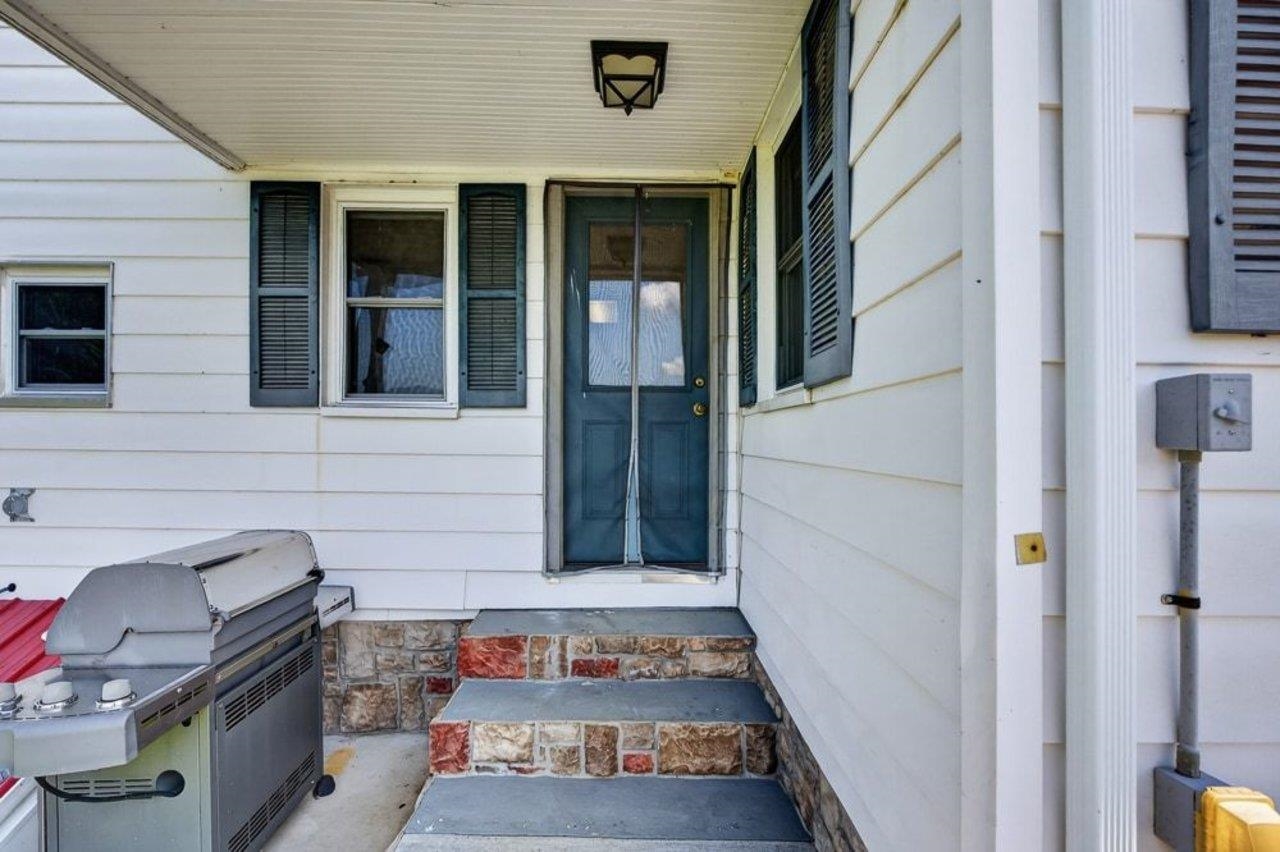 467 VISTA VIEW RD