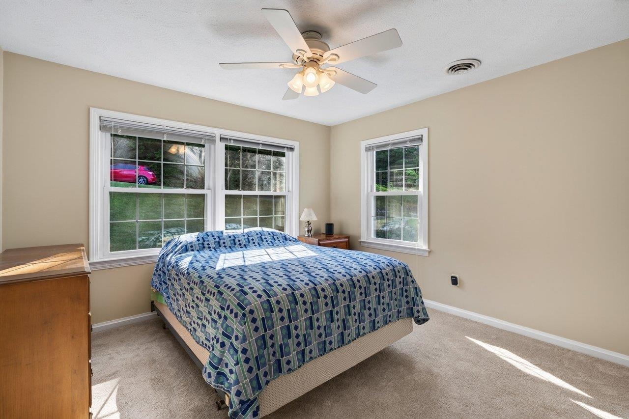 1222 WOODCREST CIR