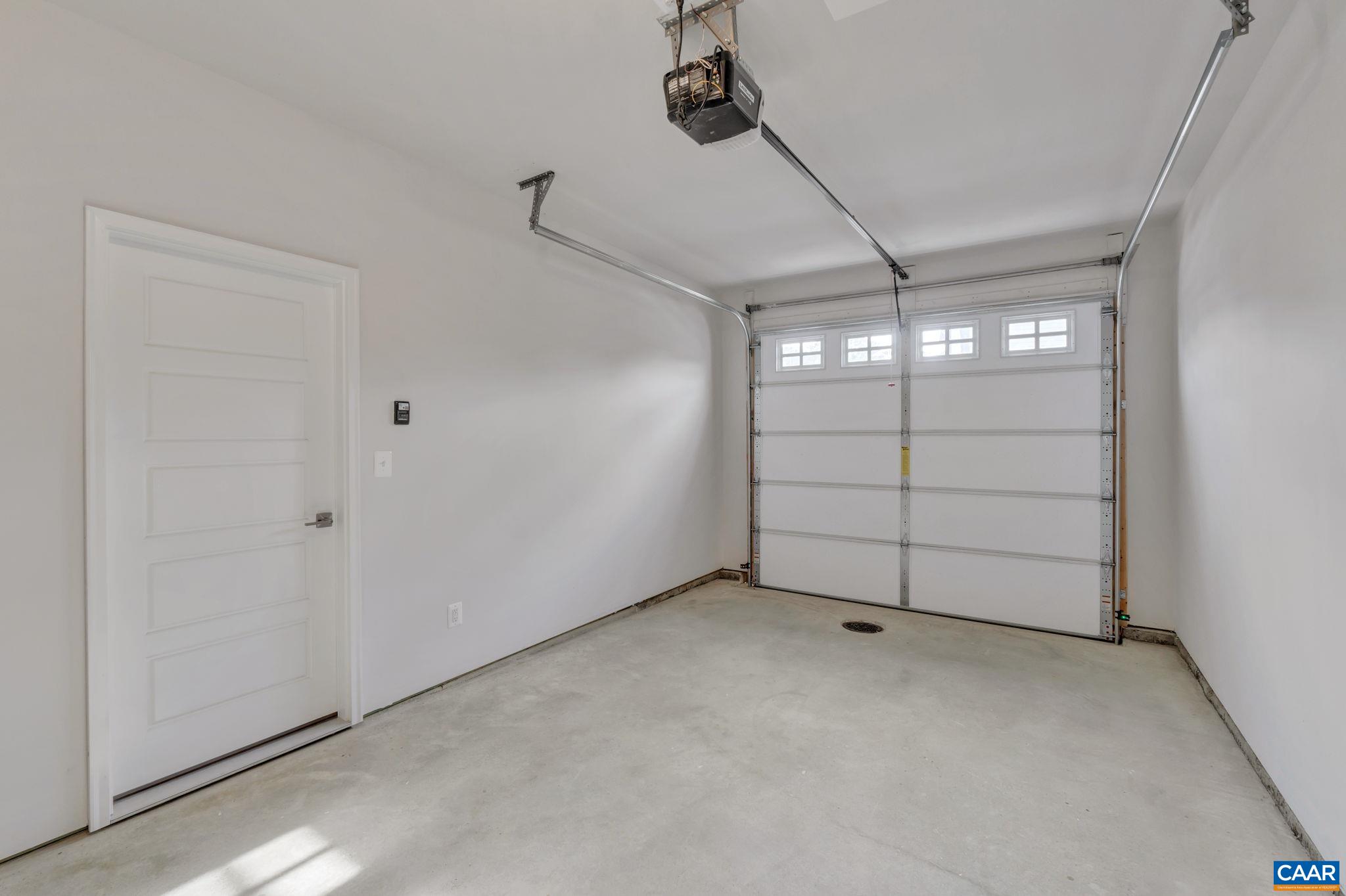 125 GIBRALTAR DR