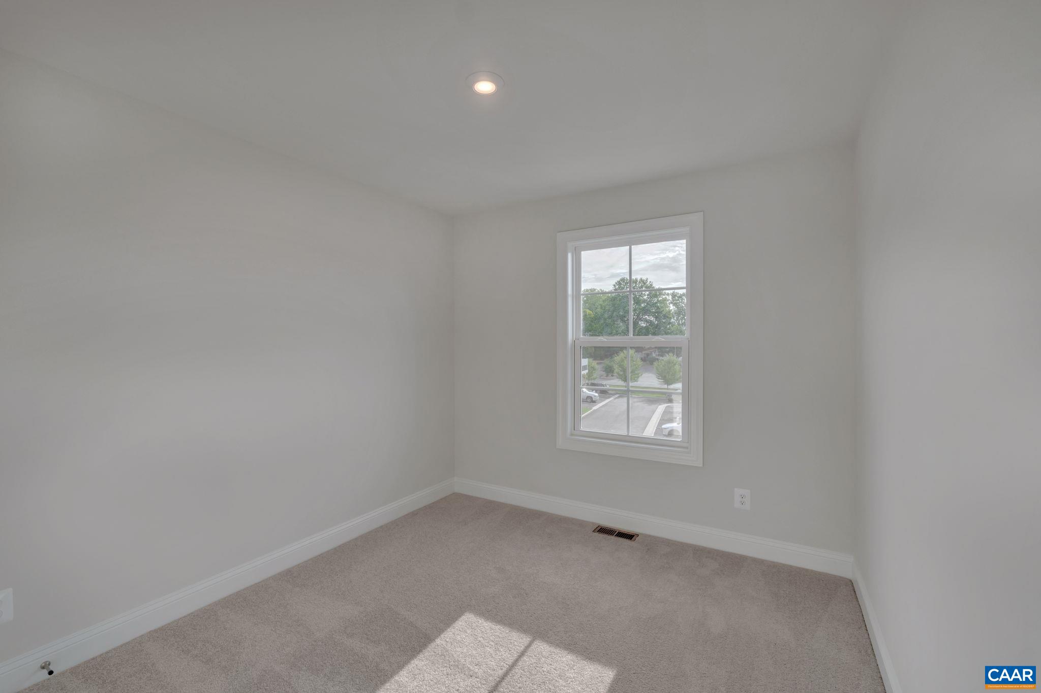125 GIBRALTAR DR