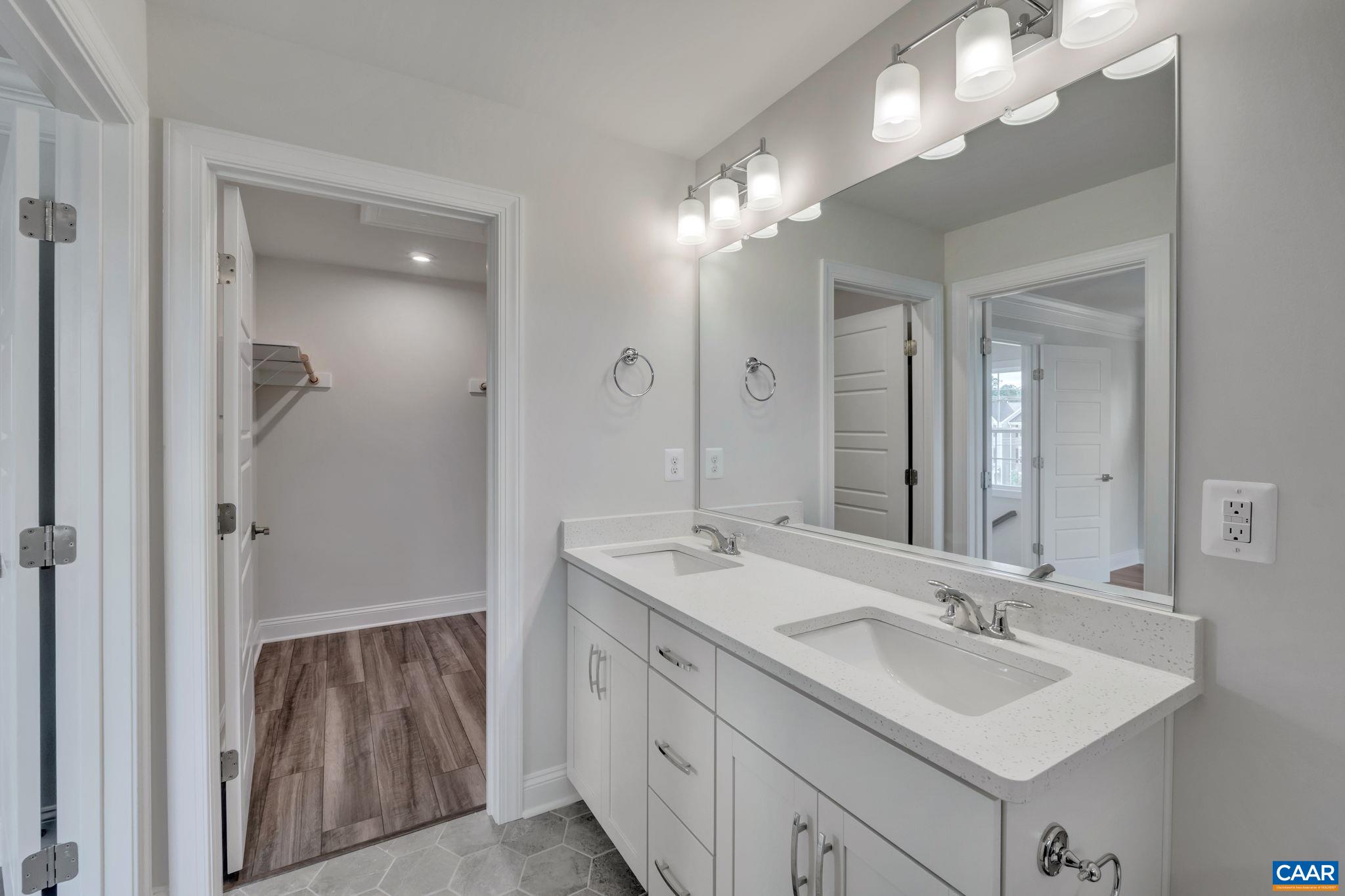 125 GIBRALTAR DR