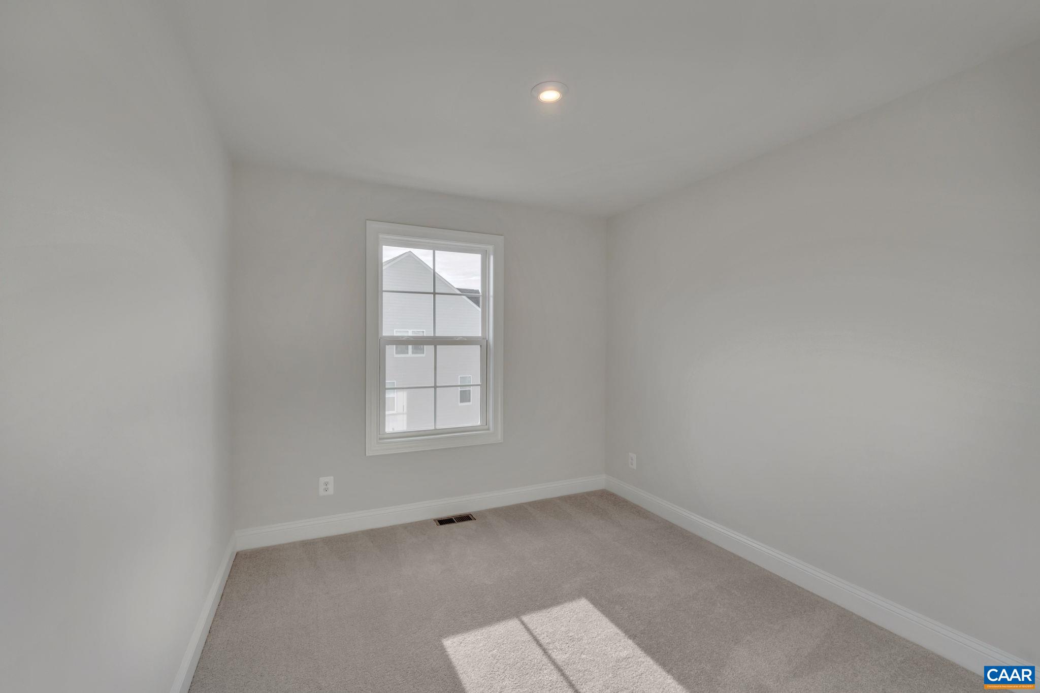 125 GIBRALTAR DR
