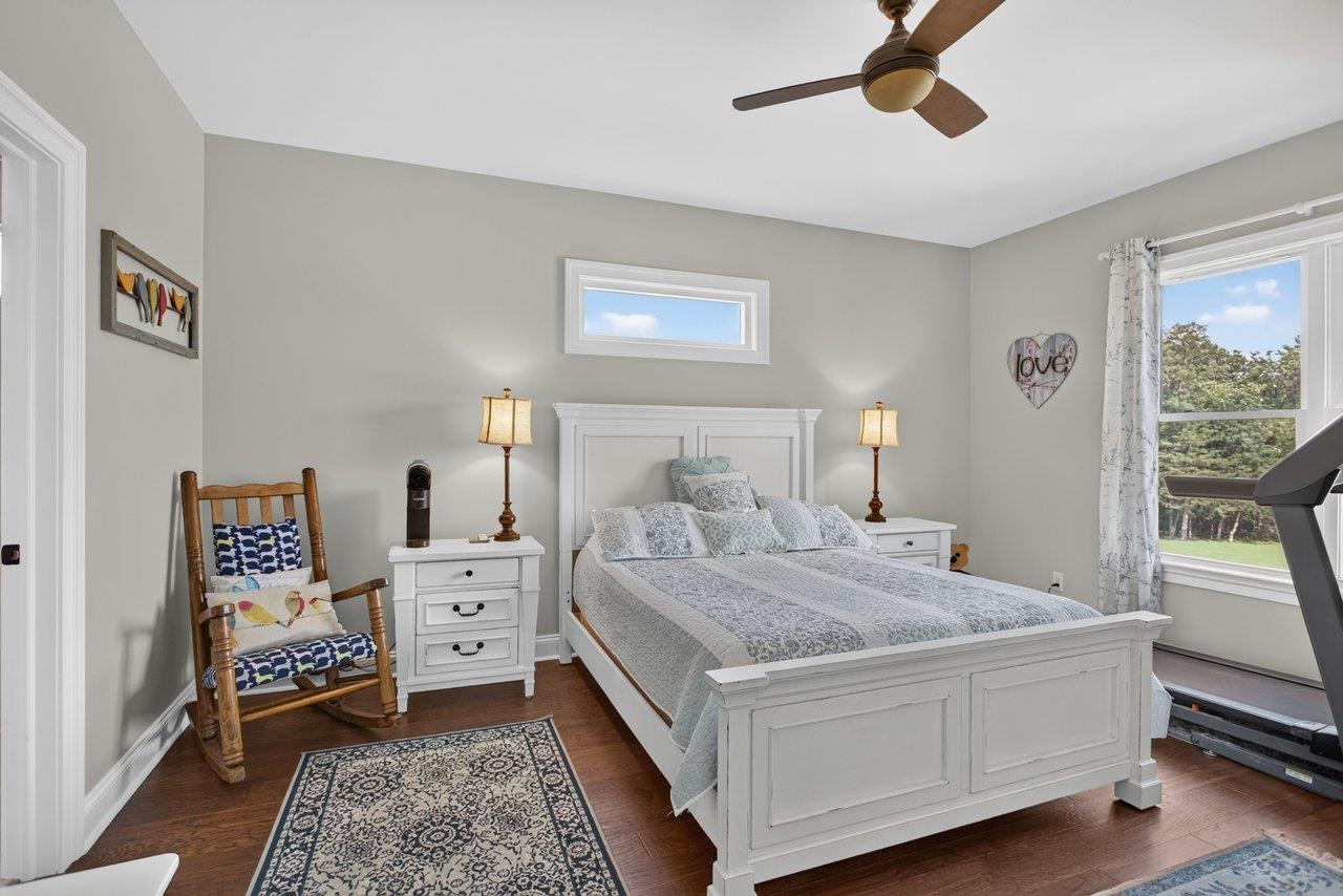 2114 MOCKINGBIRD LN