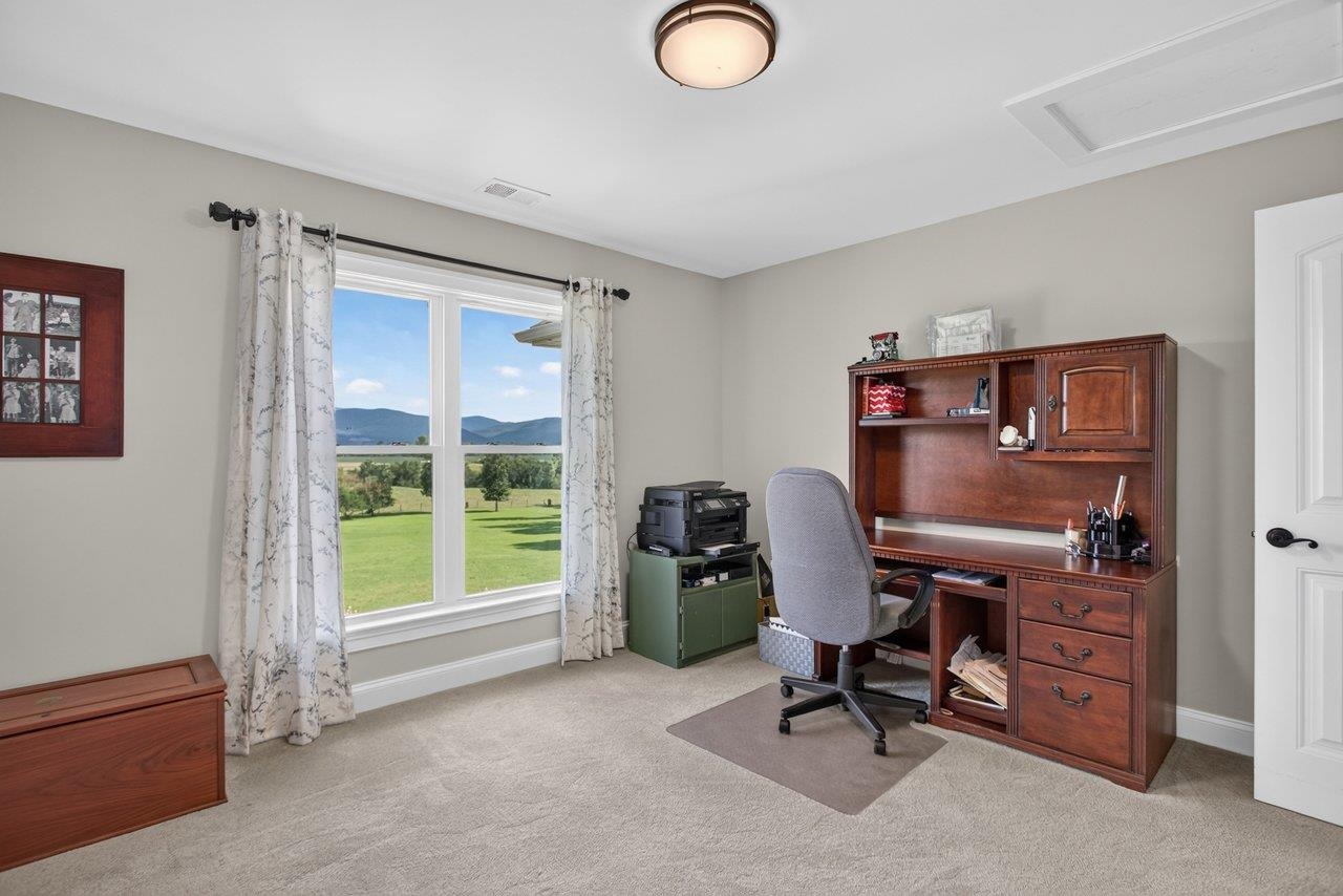 2114 MOCKINGBIRD LN