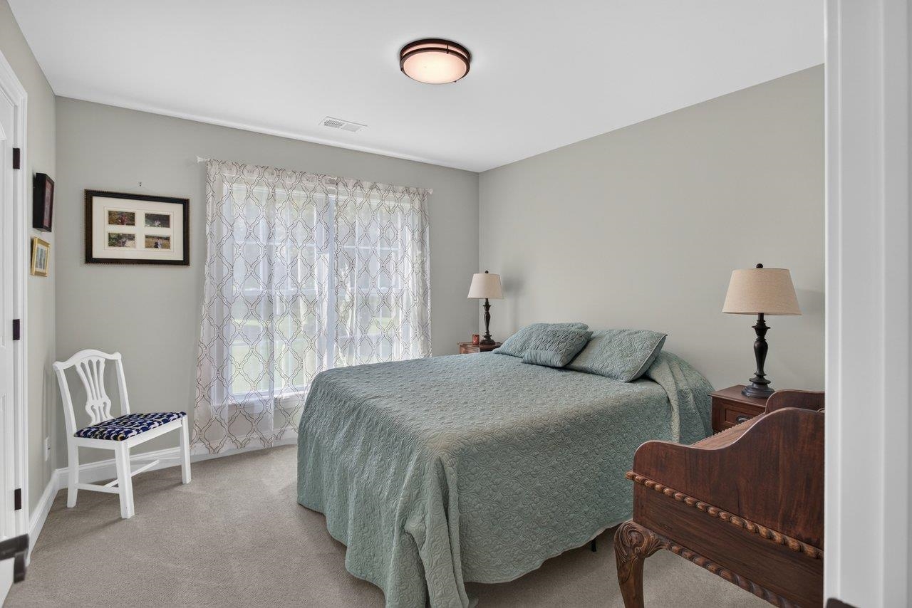 2114 MOCKINGBIRD LN