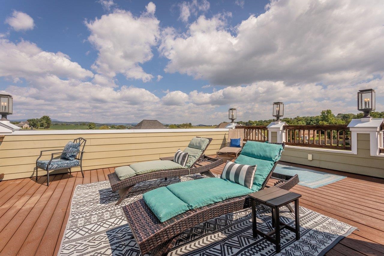 3525 WHITE OAK DR