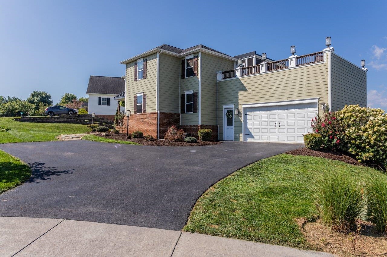 3525 WHITE OAK DR