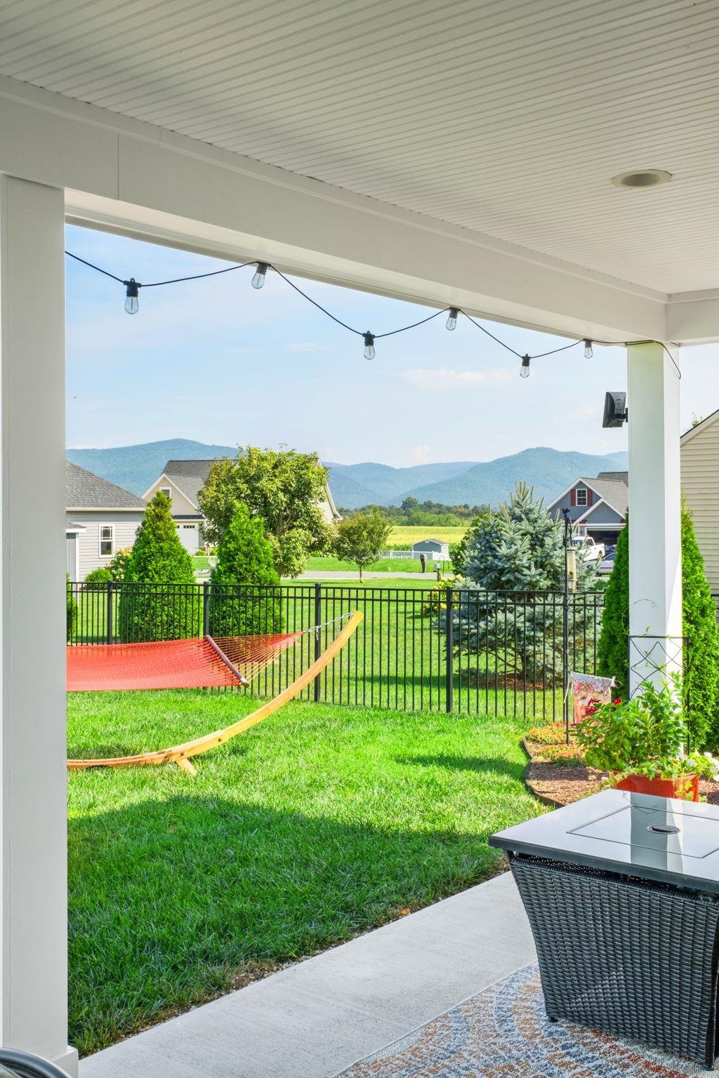 10100 DALMATIAN DR