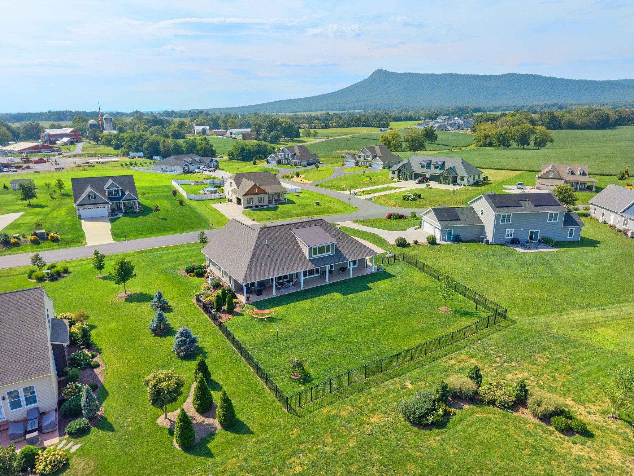 10100 DALMATIAN DR