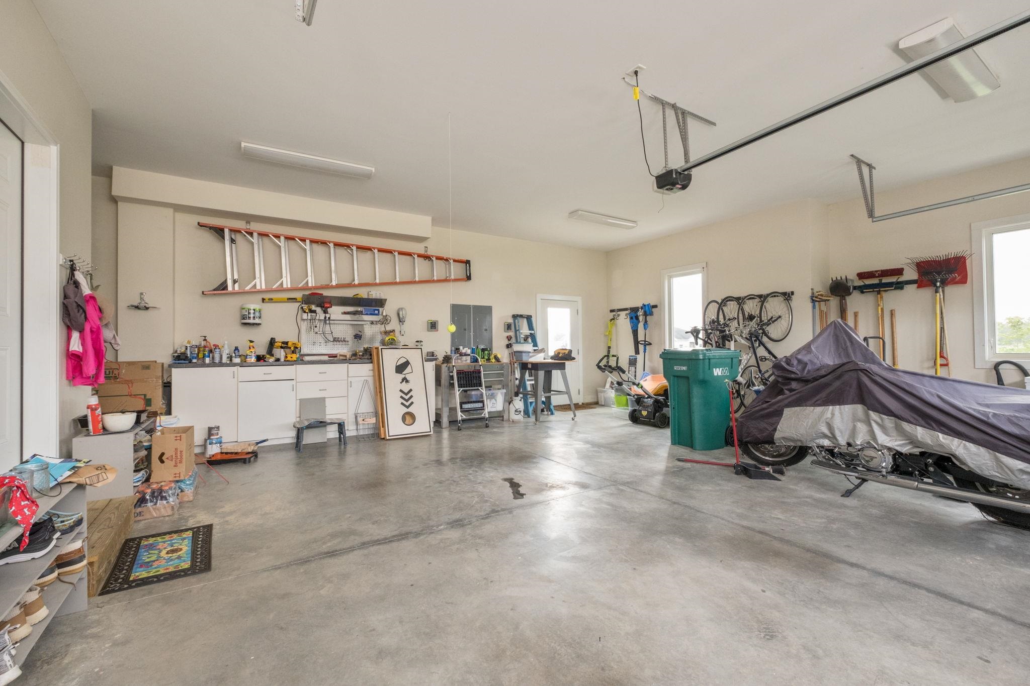 10100 DALMATIAN DR
