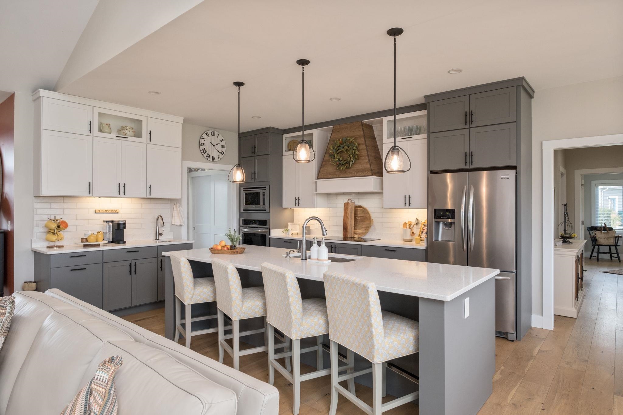 10100 DALMATIAN DR