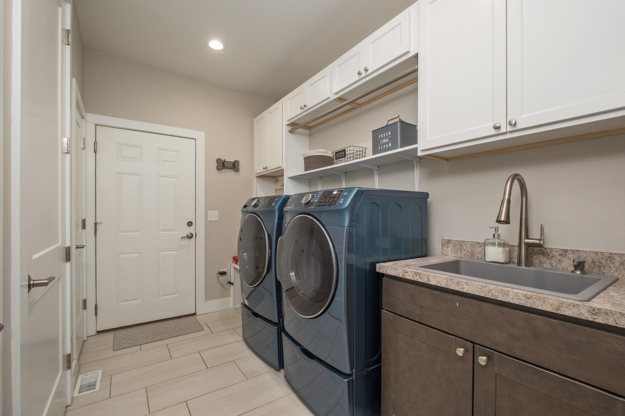 10100 DALMATIAN DR