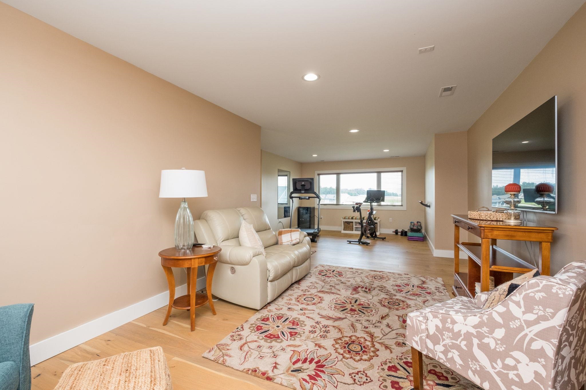 10100 DALMATIAN DR