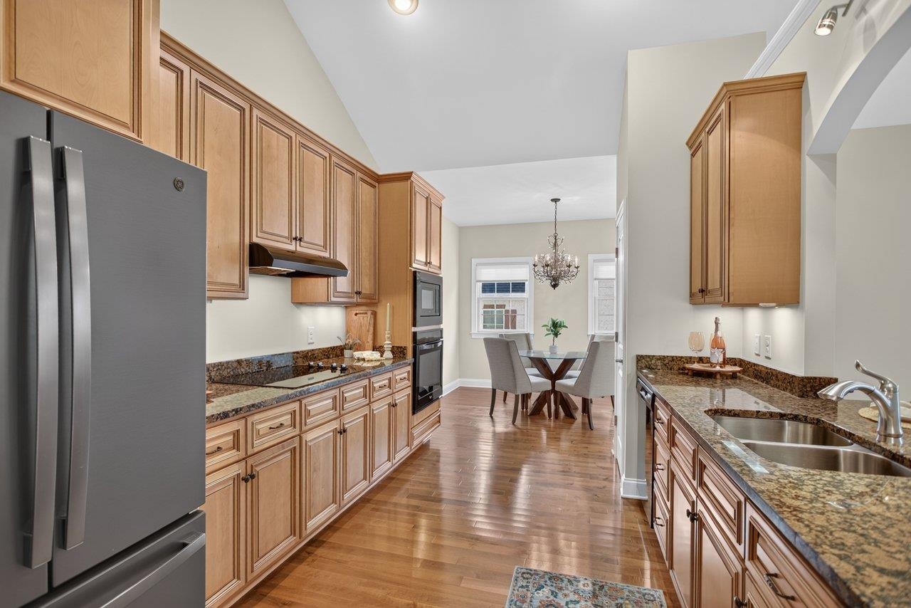 1744 HERITAGE ESTATES CIR