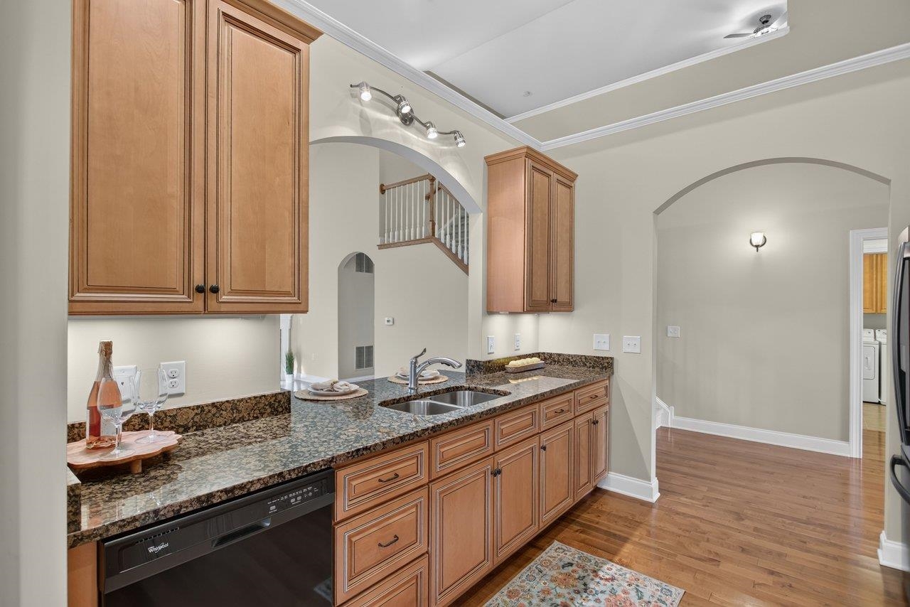 1744 HERITAGE ESTATES CIR