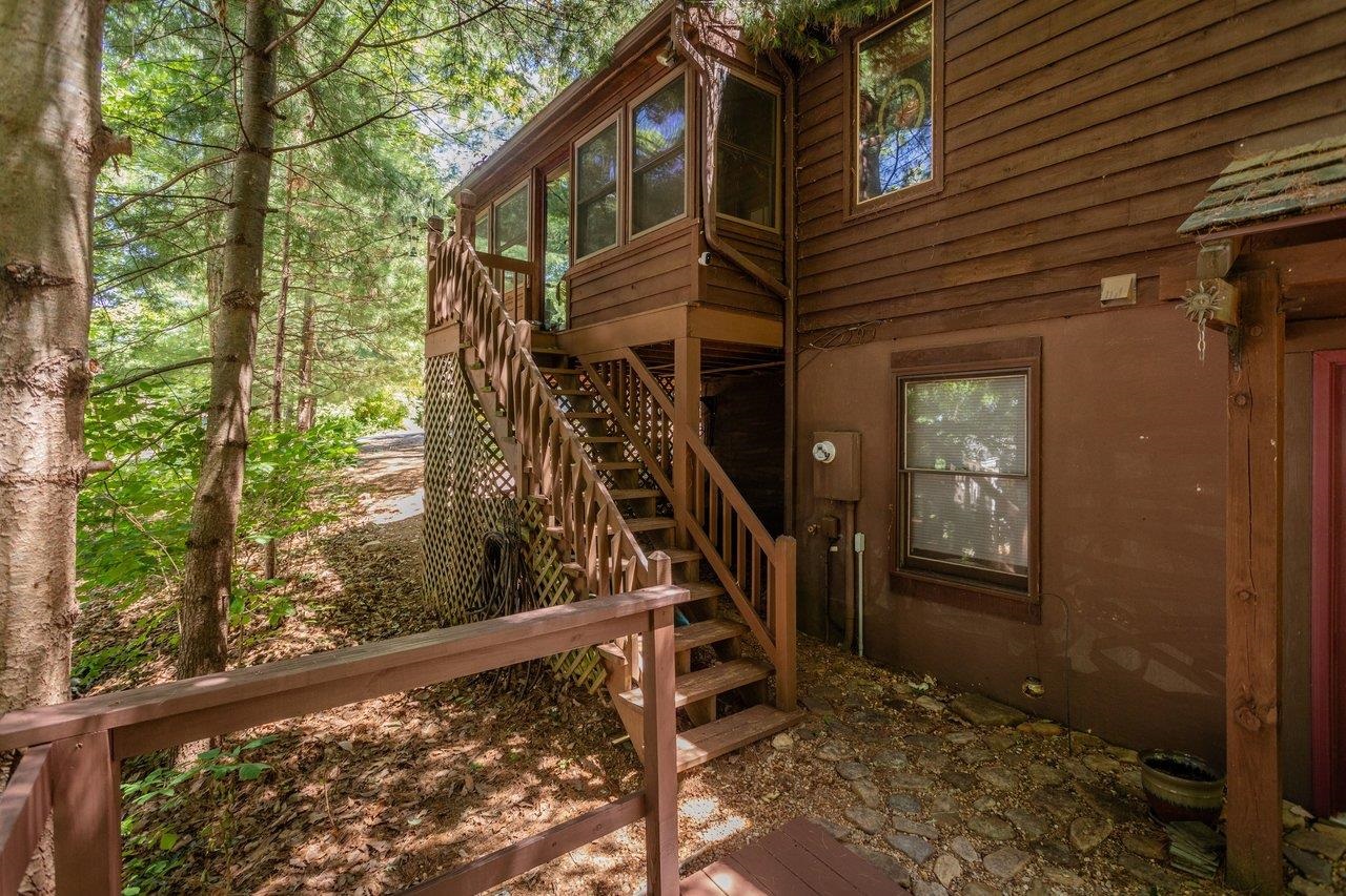 636 FLOWER DR