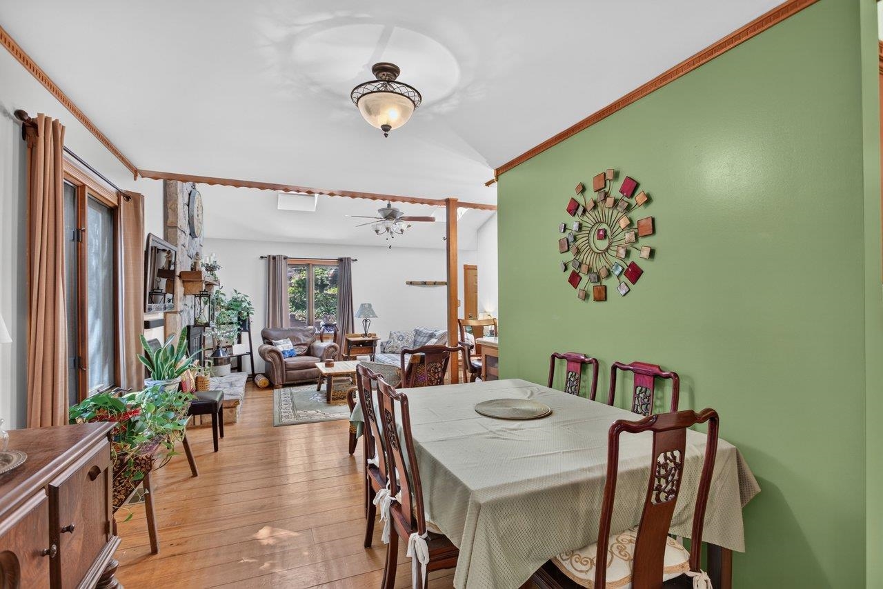 636 FLOWER DR
