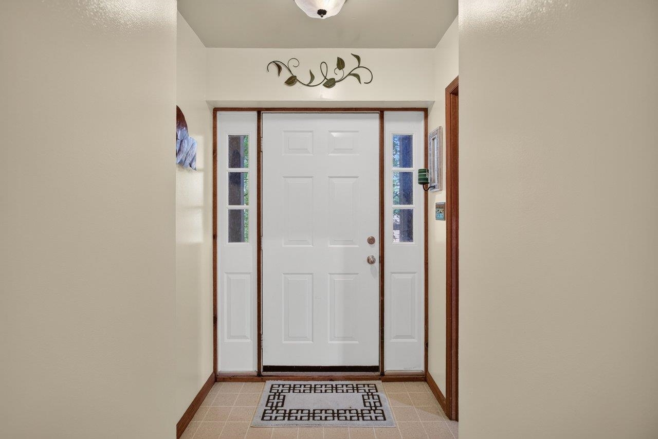 636 FLOWER DR