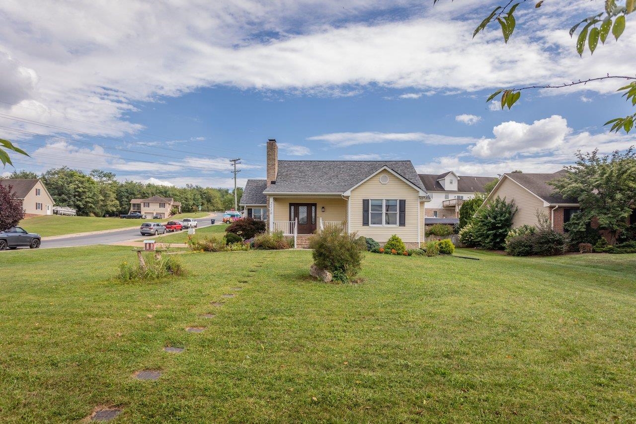 2110 RAMBLEWOOD RD