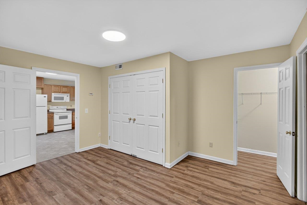 2110 RAMBLEWOOD RD