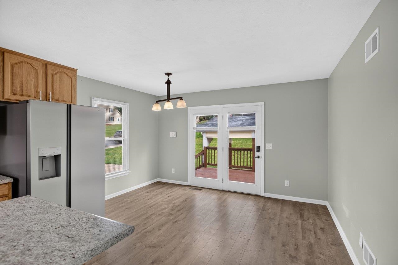 2110 RAMBLEWOOD RD