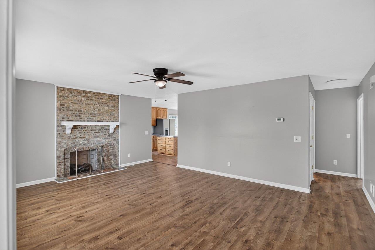 2110 RAMBLEWOOD RD
