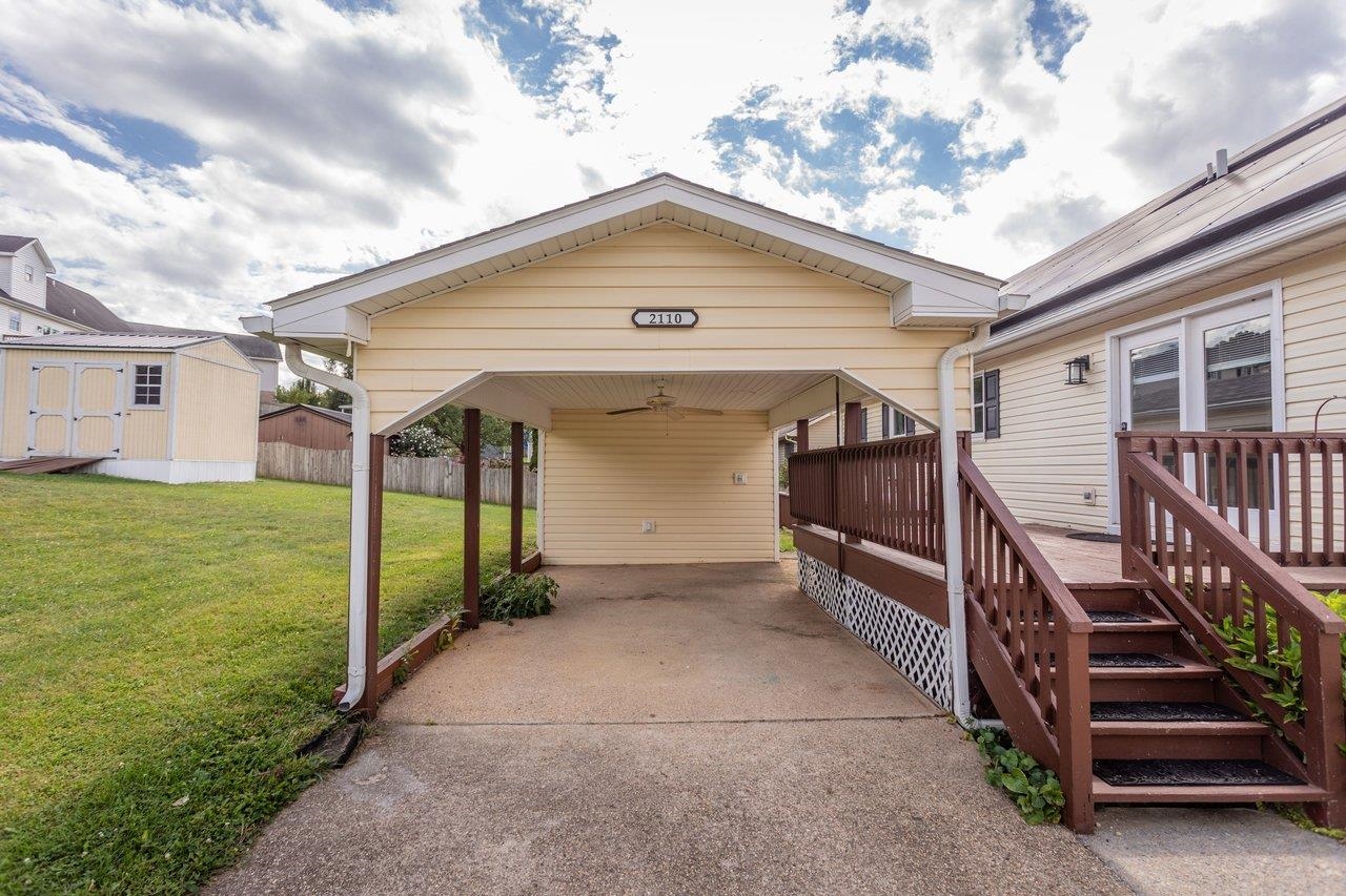 2110 RAMBLEWOOD RD