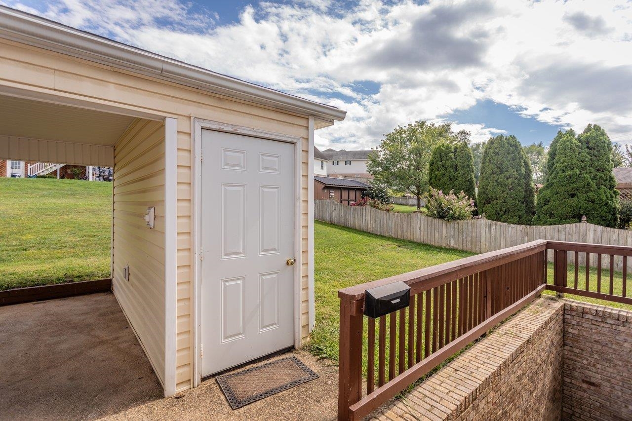 2110 RAMBLEWOOD RD