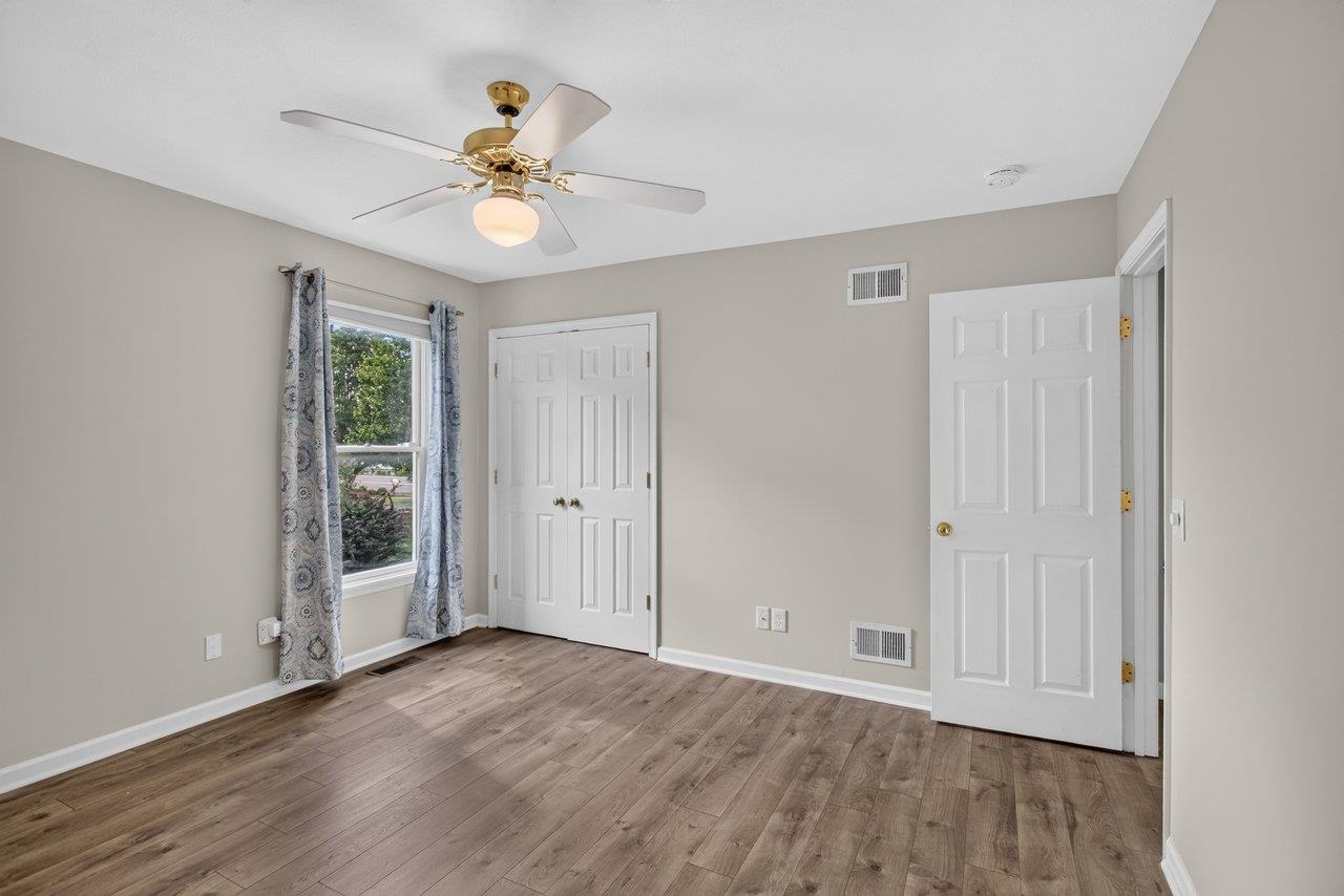 2110 RAMBLEWOOD RD