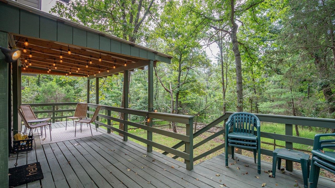 2299 MOUNTAIN DR