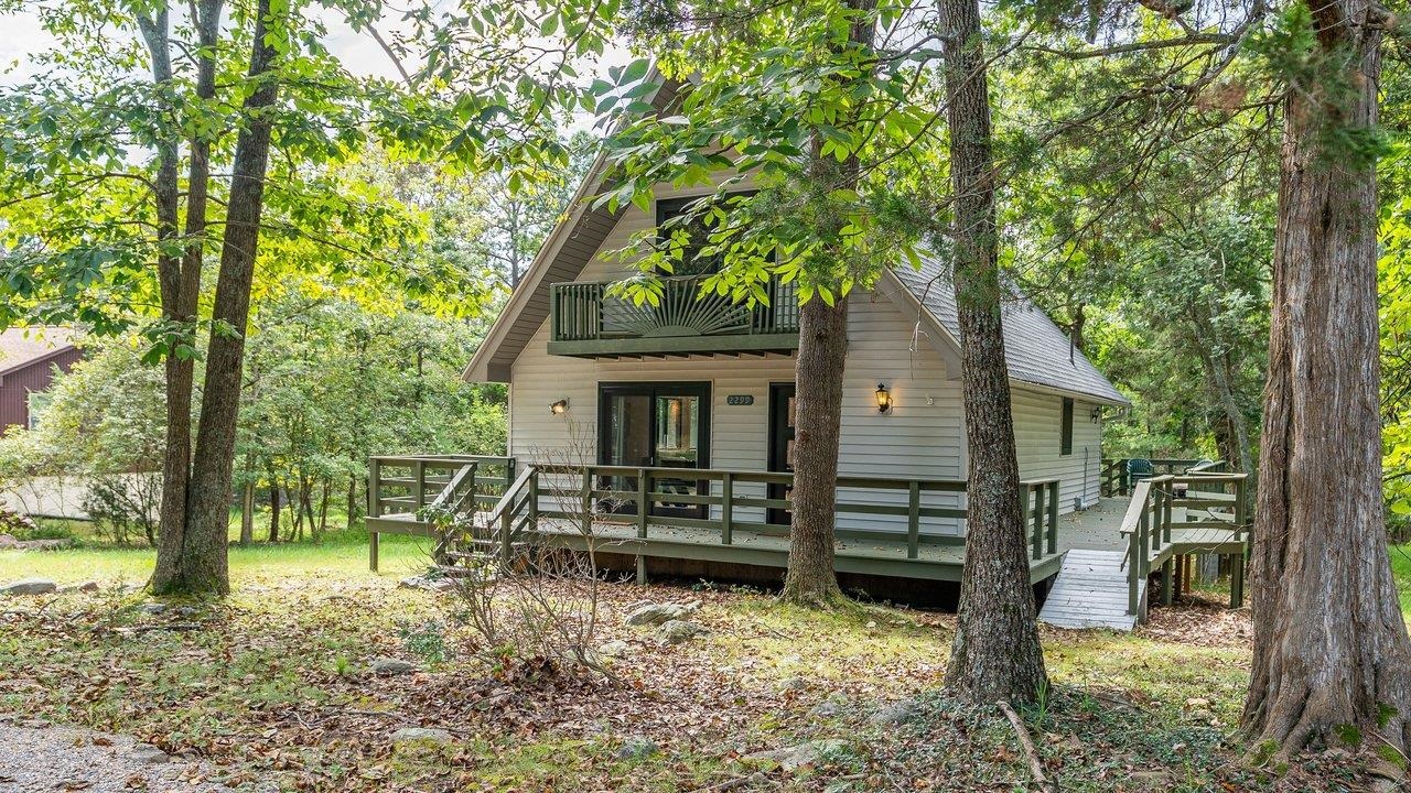 2299 MOUNTAIN DR