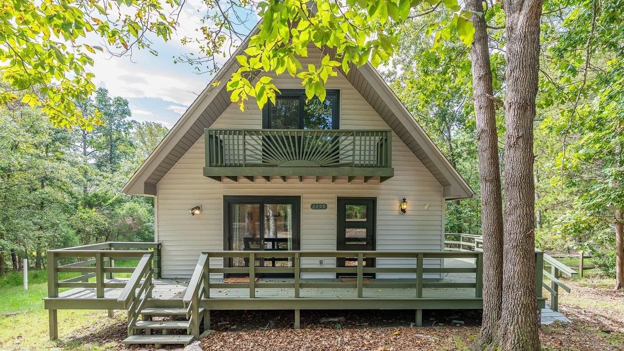 2299 MOUNTAIN DR
