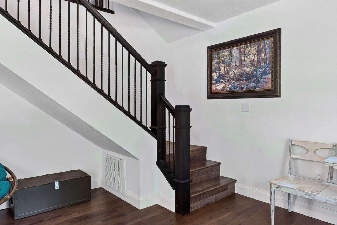 2299 MOUNTAIN DR