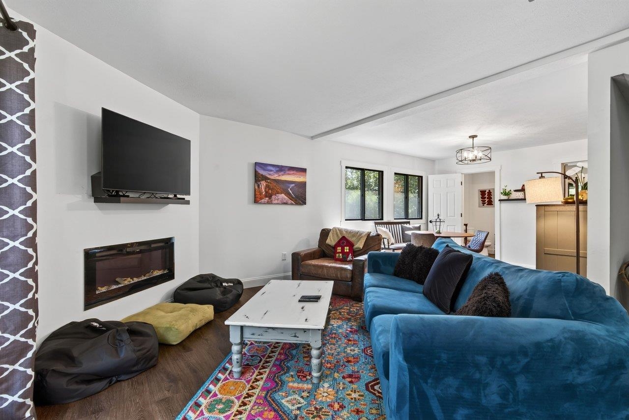 2299 MOUNTAIN DR