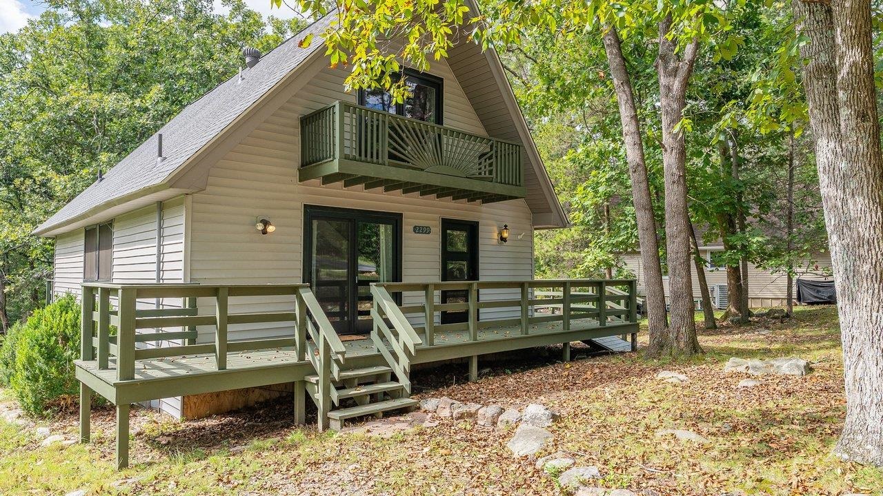 2299 MOUNTAIN DR