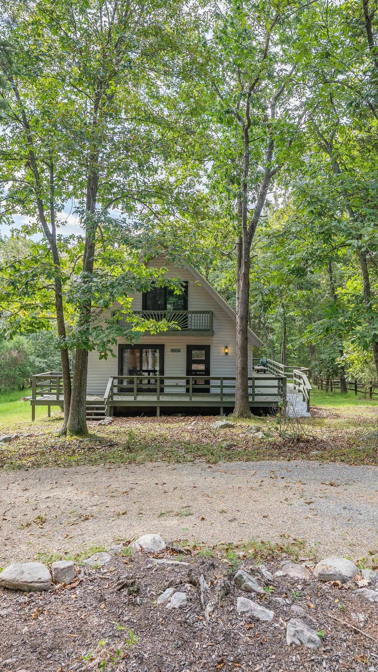 2299 MOUNTAIN DR