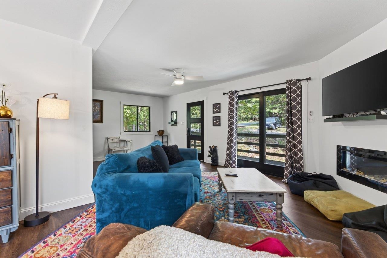 2299 MOUNTAIN DR